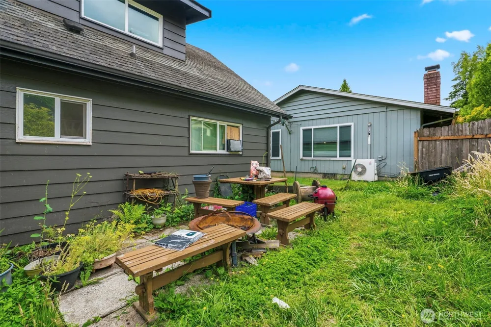 2411 Burcham Street Kelso, WA 98626