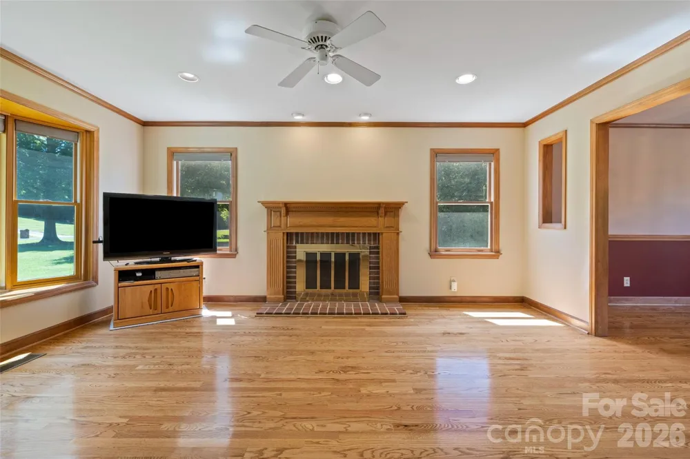 3010 Eaker Drive Cherryville, NC 28021