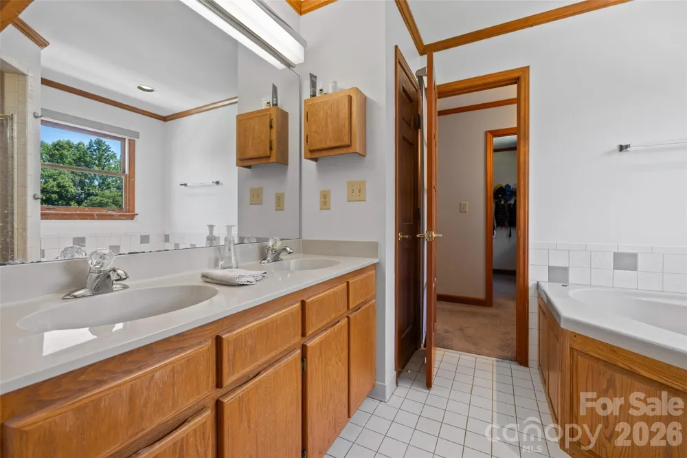 3010 Eaker Drive Cherryville, NC 28021