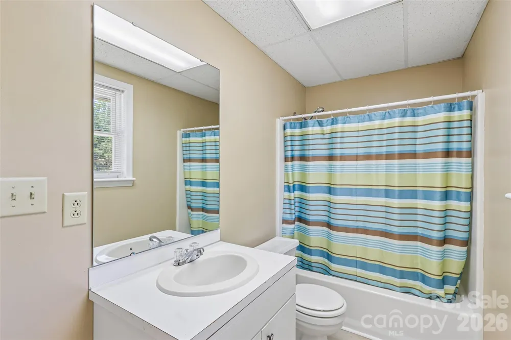3010 Eaker Drive Cherryville, NC 28021