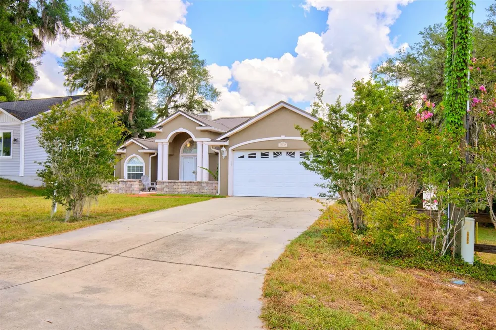 13059 NE 7TH LOOP Silver Springs, FL 34488