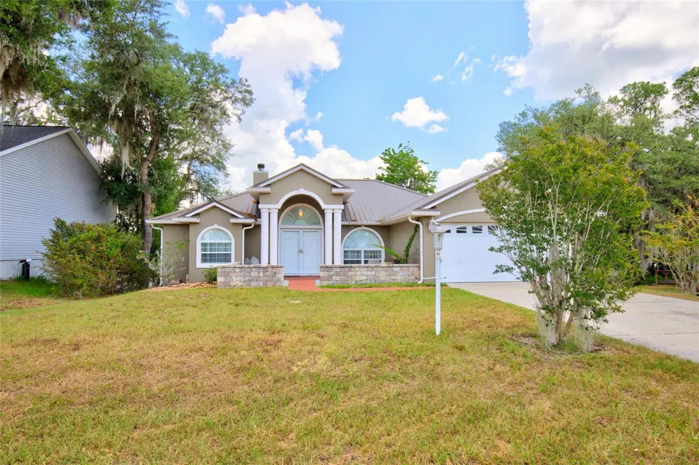 13059 NE 7TH LOOP Silver Springs, FL 34488