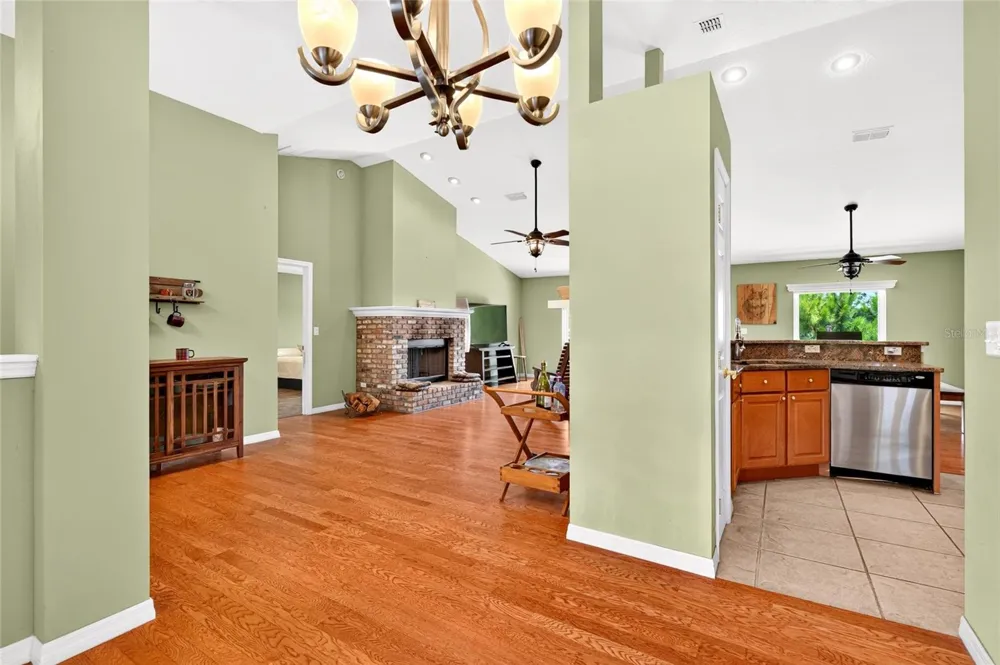 13059 NE 7TH LOOP Silver Springs, FL 34488