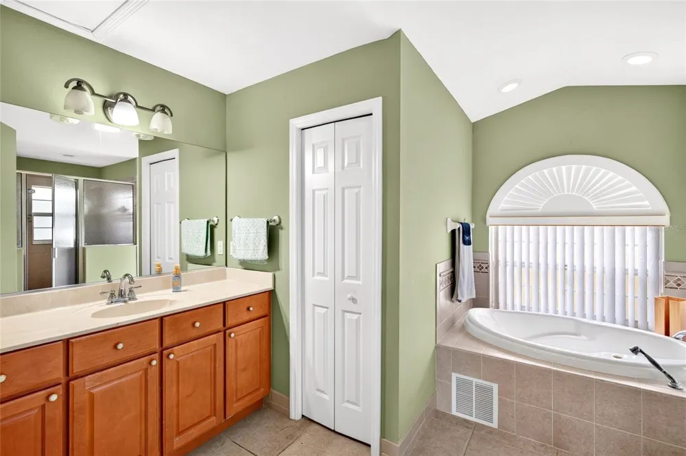 13059 NE 7TH LOOP Silver Springs, FL 34488
