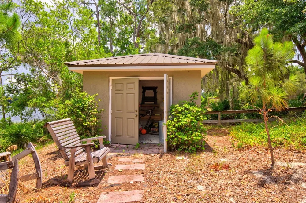 13059 NE 7TH LOOP Silver Springs, FL 34488