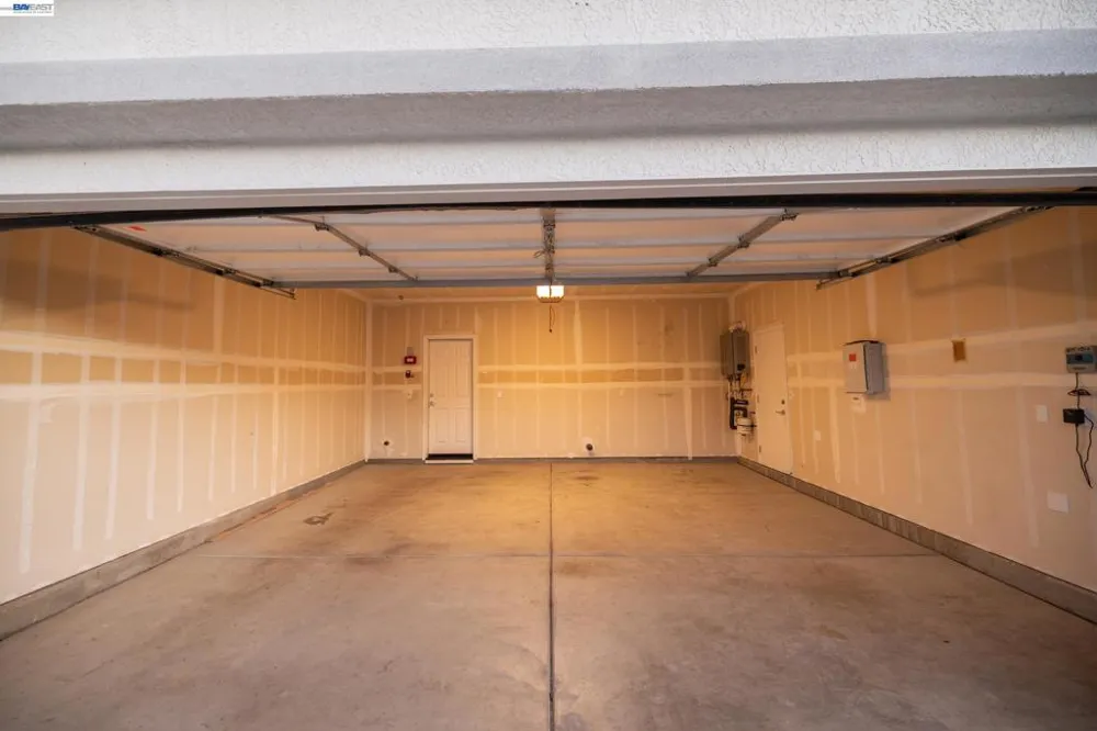 10400 Montaria Way Elk Grove, CA 95757