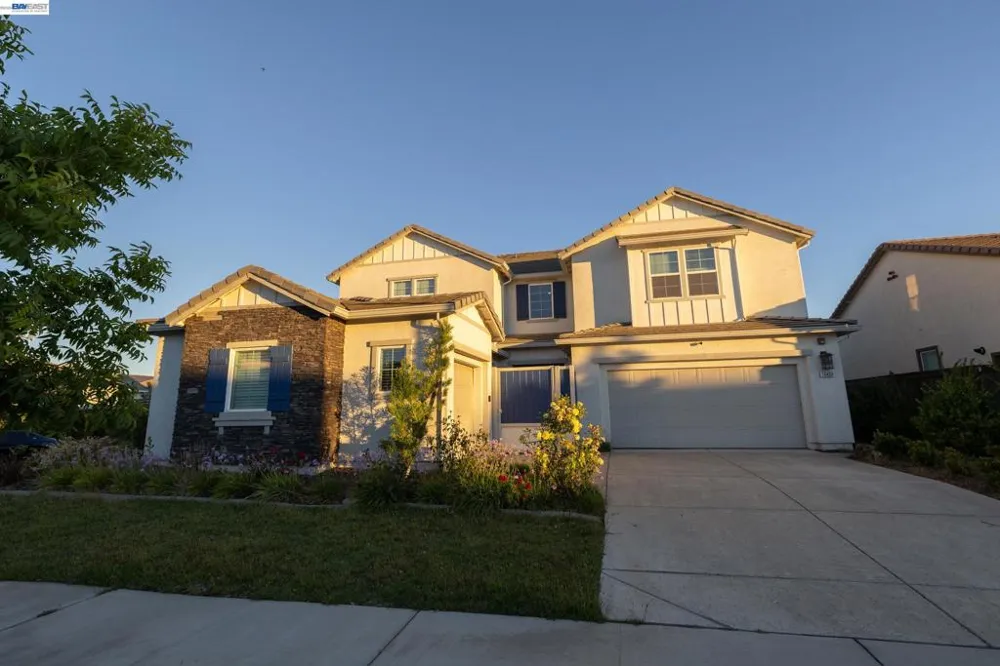 10400 Montaria Way Elk Grove, CA 95757