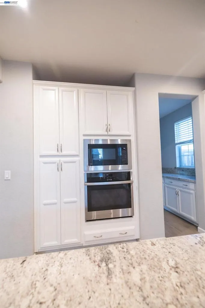 10400 Montaria Way Elk Grove, CA 95757