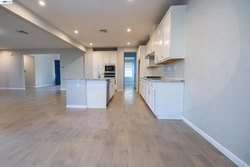 10400 Montaria Way Elk Grove, CA 95757