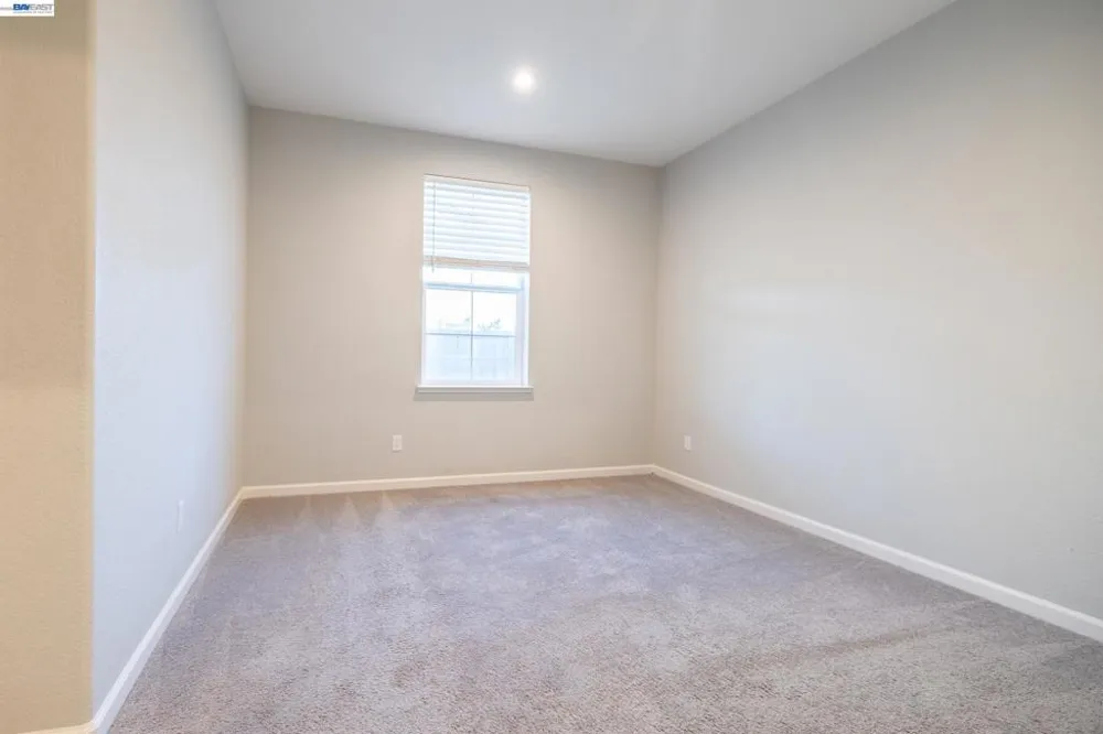 10400 Montaria Way Elk Grove, CA 95757