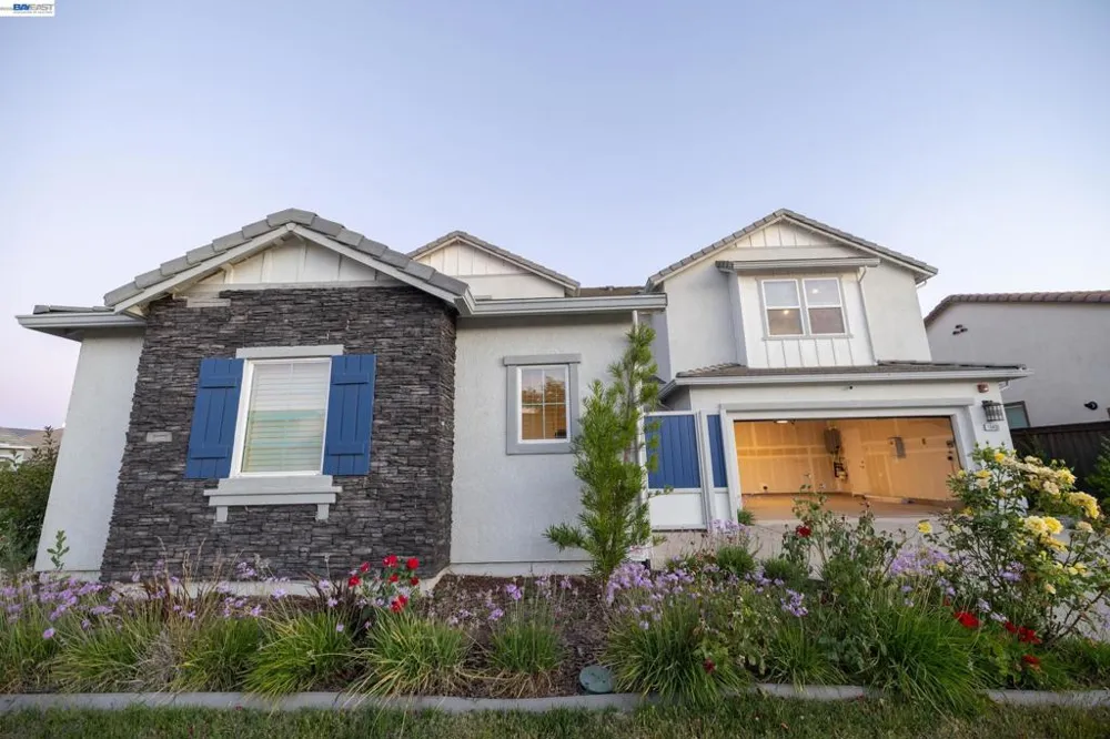 10400 Montaria Way Elk Grove, CA 95757