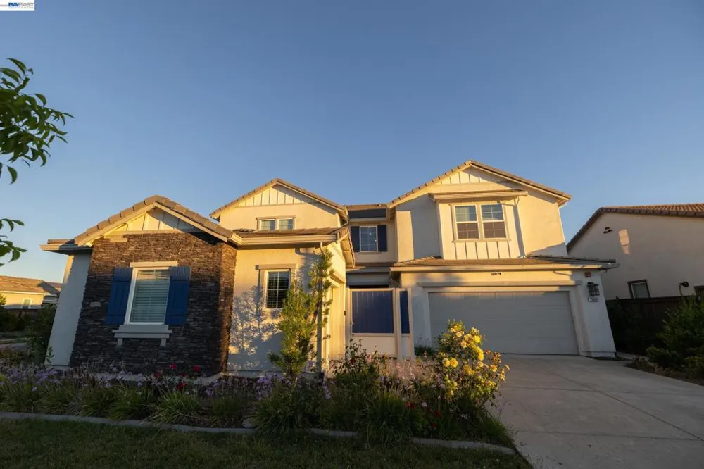 10400 Montaria Way Elk Grove, CA 95757