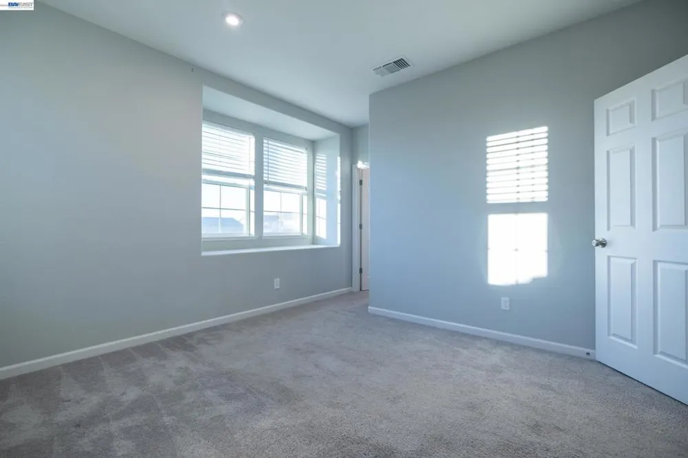 10400 Montaria Way Elk Grove, CA 95757