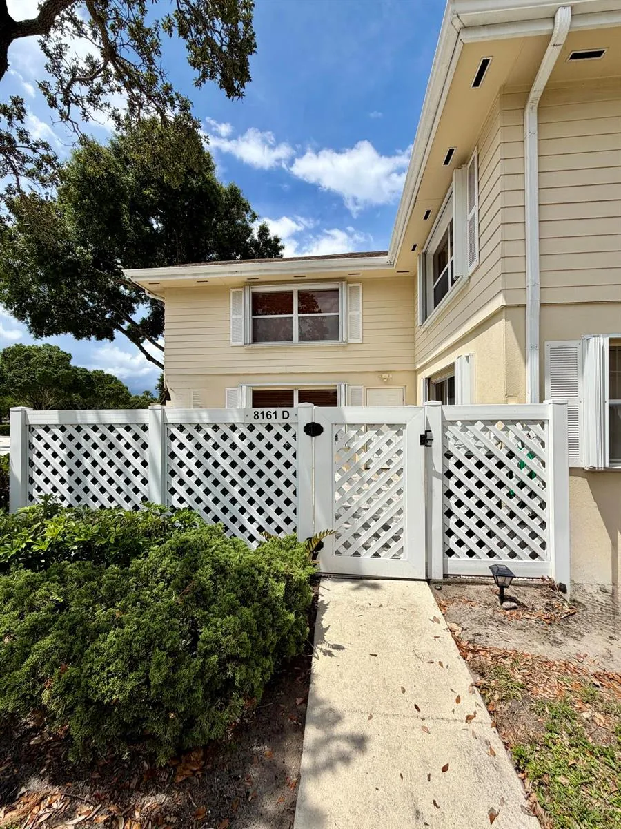 8161 Andover Court #61d Lake Clarke Shores, FL 33406