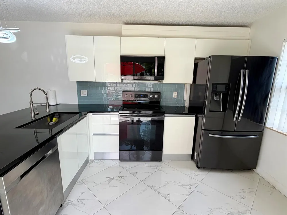 8161 Andover Court #61d Lake Clarke Shores, FL 33406