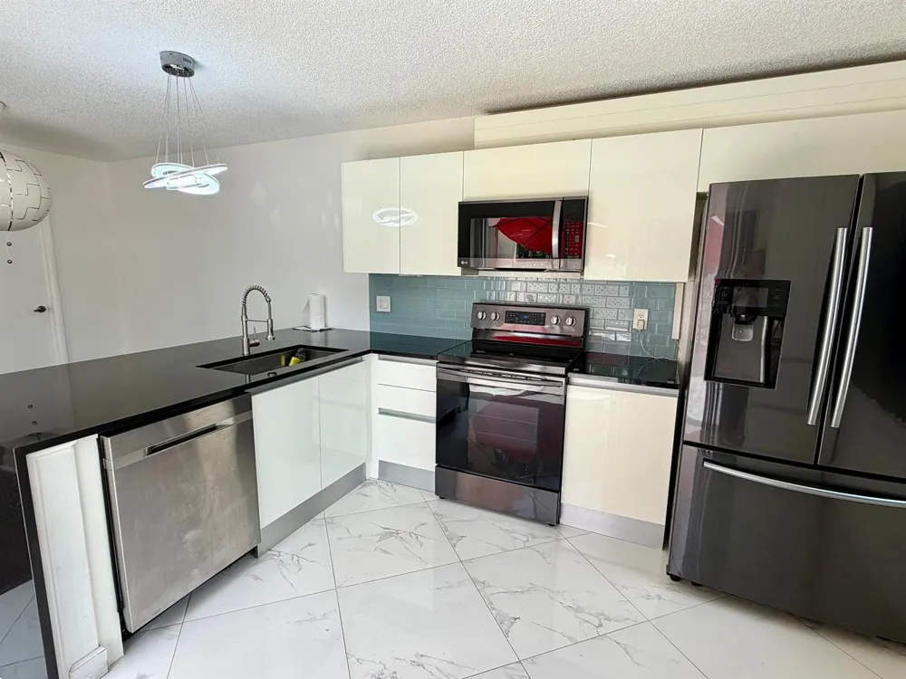 8161 Andover Court #61d Lake Clarke Shores, FL 33406