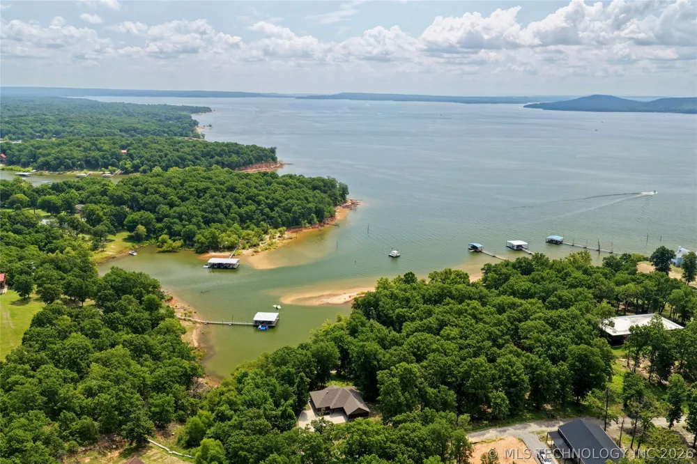117051 S 4238 ROAD Eufaula, OK 74432