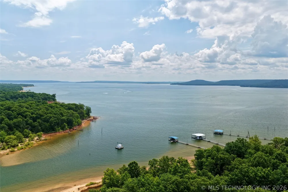 117051 S 4238 ROAD Eufaula, OK 74432