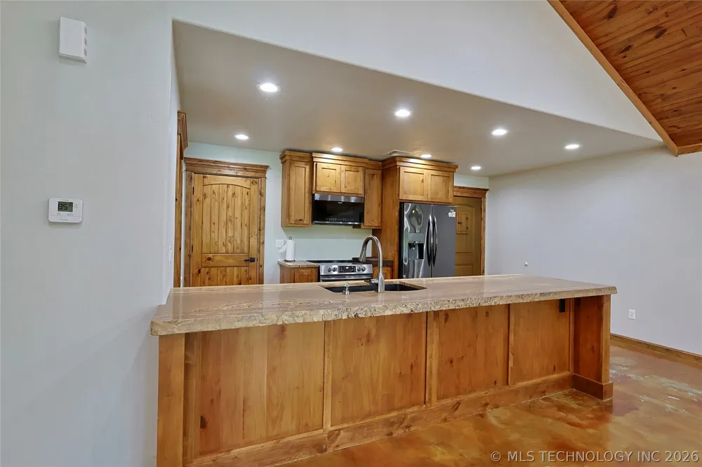 117051 S 4238 ROAD Eufaula, OK 74432