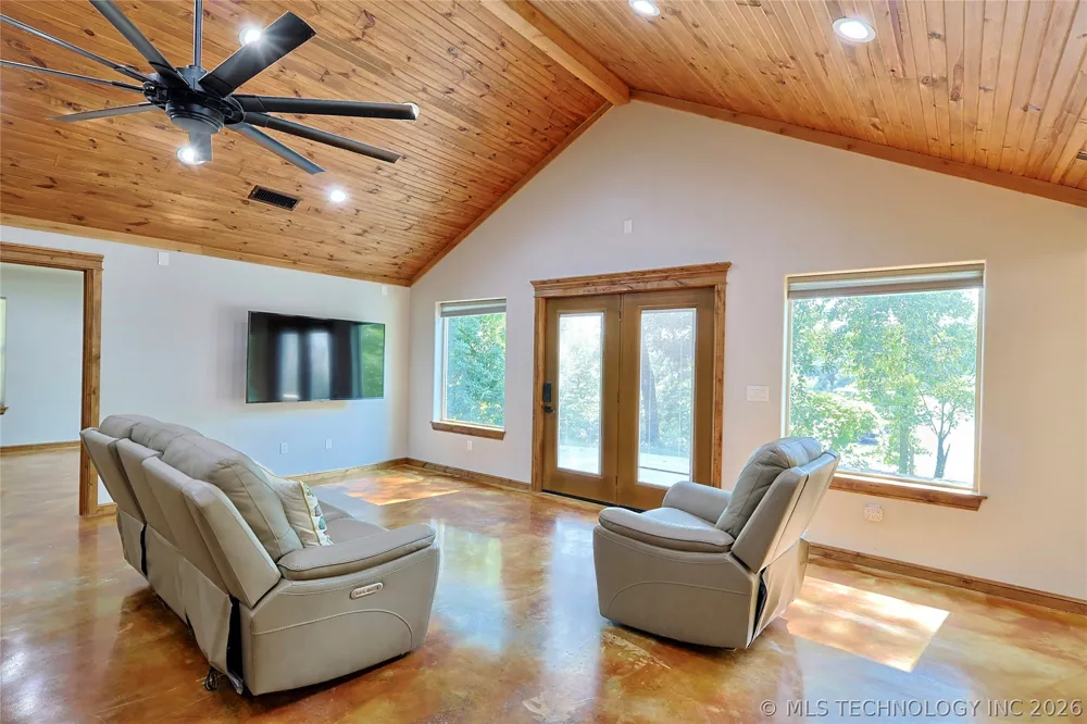 117051 S 4238 ROAD Eufaula, OK 74432