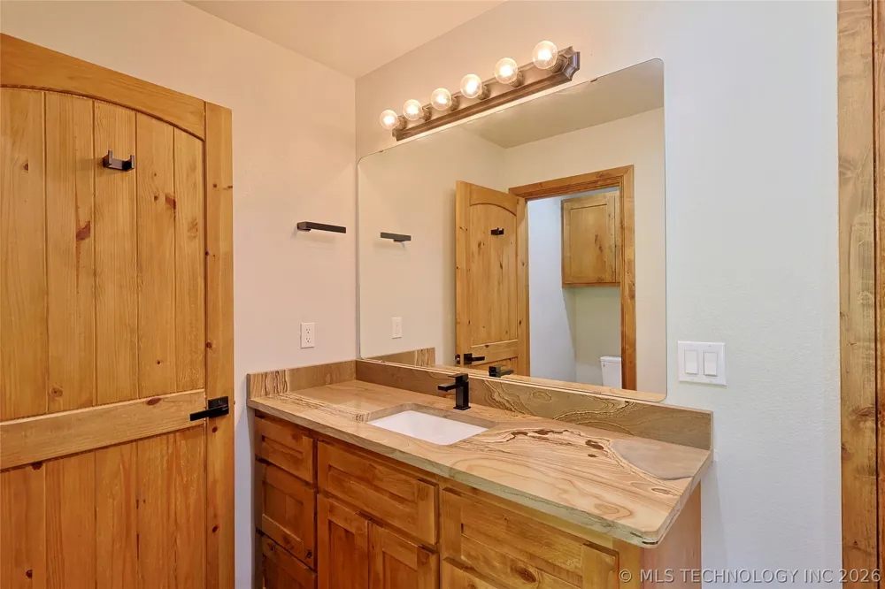 117051 S 4238 ROAD Eufaula, OK 74432