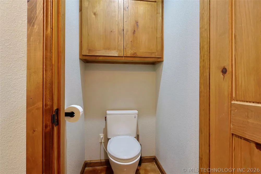 117051 S 4238 ROAD Eufaula, OK 74432
