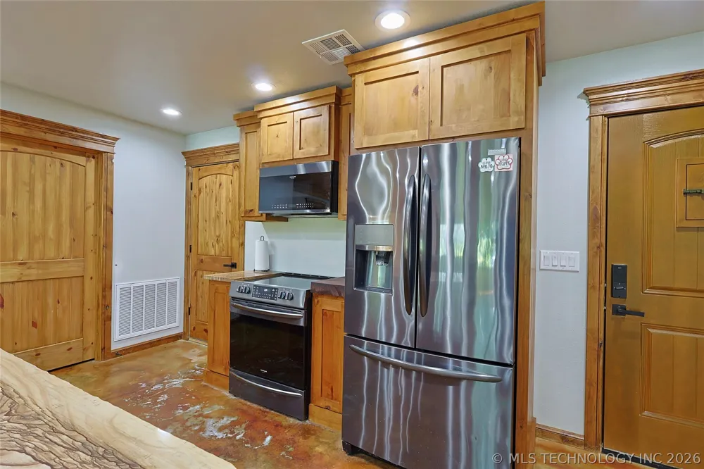 117051 S 4238 ROAD Eufaula, OK 74432
