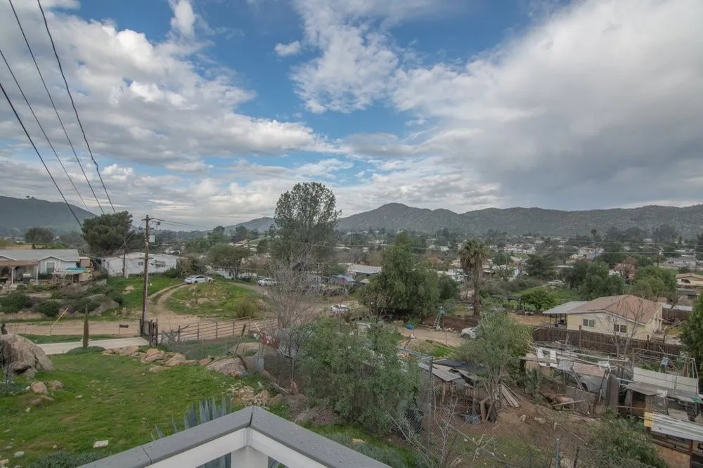 26460 Dale Hemet, CA 92545
