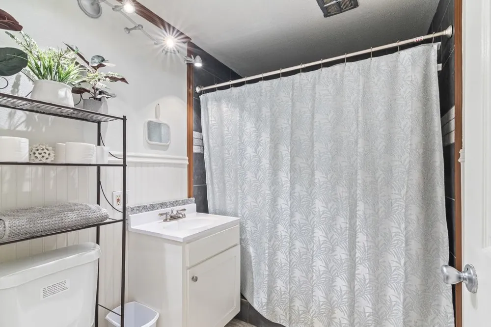 26460 Dale Hemet, CA 92545