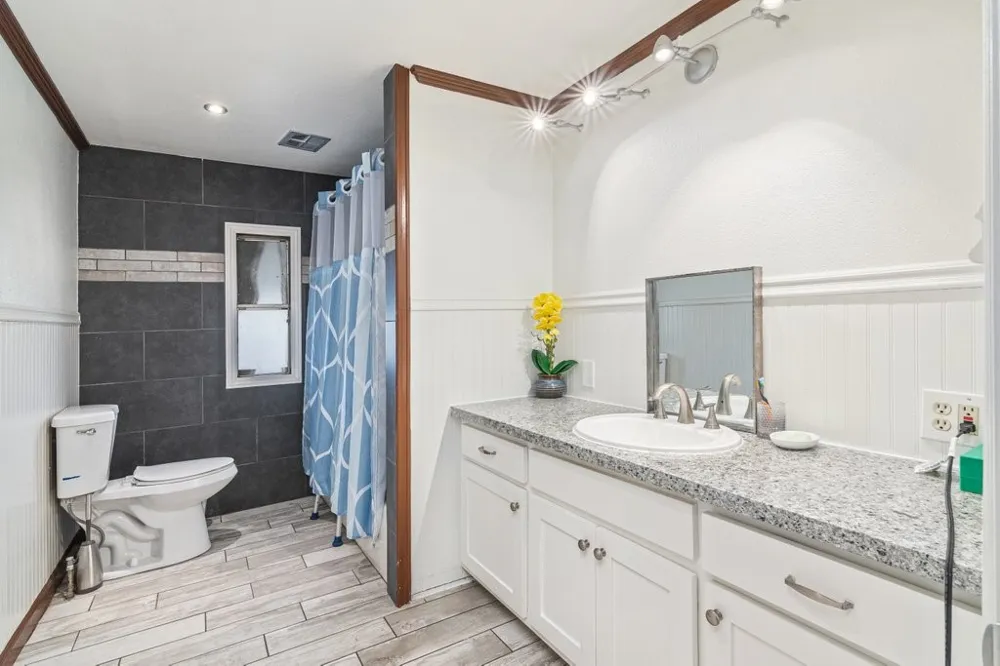 26460 Dale Hemet, CA 92545