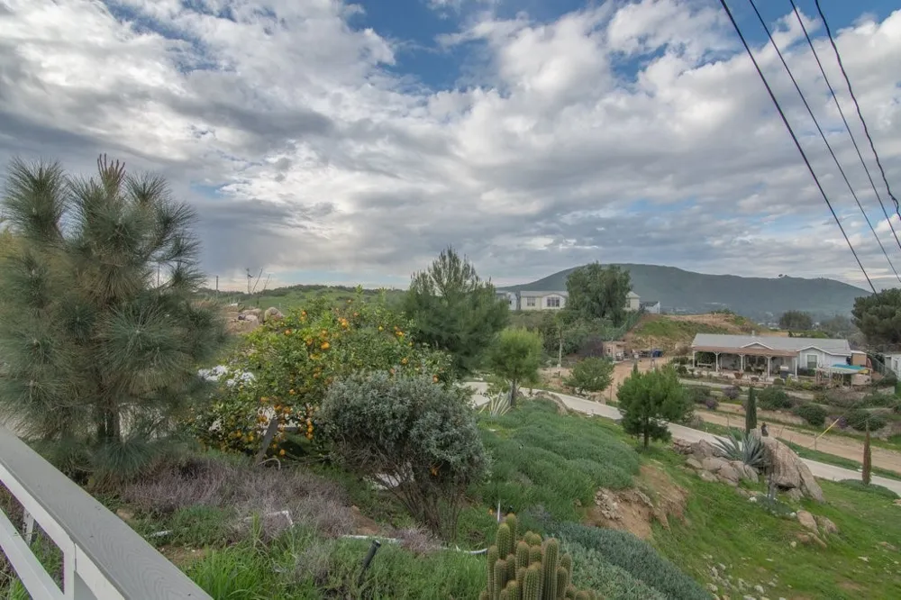 26460 Dale Hemet, CA 92545