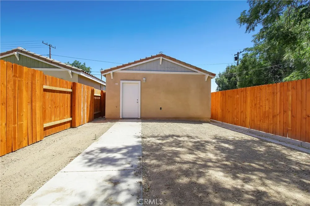 244 W Street Colton, CA 92324