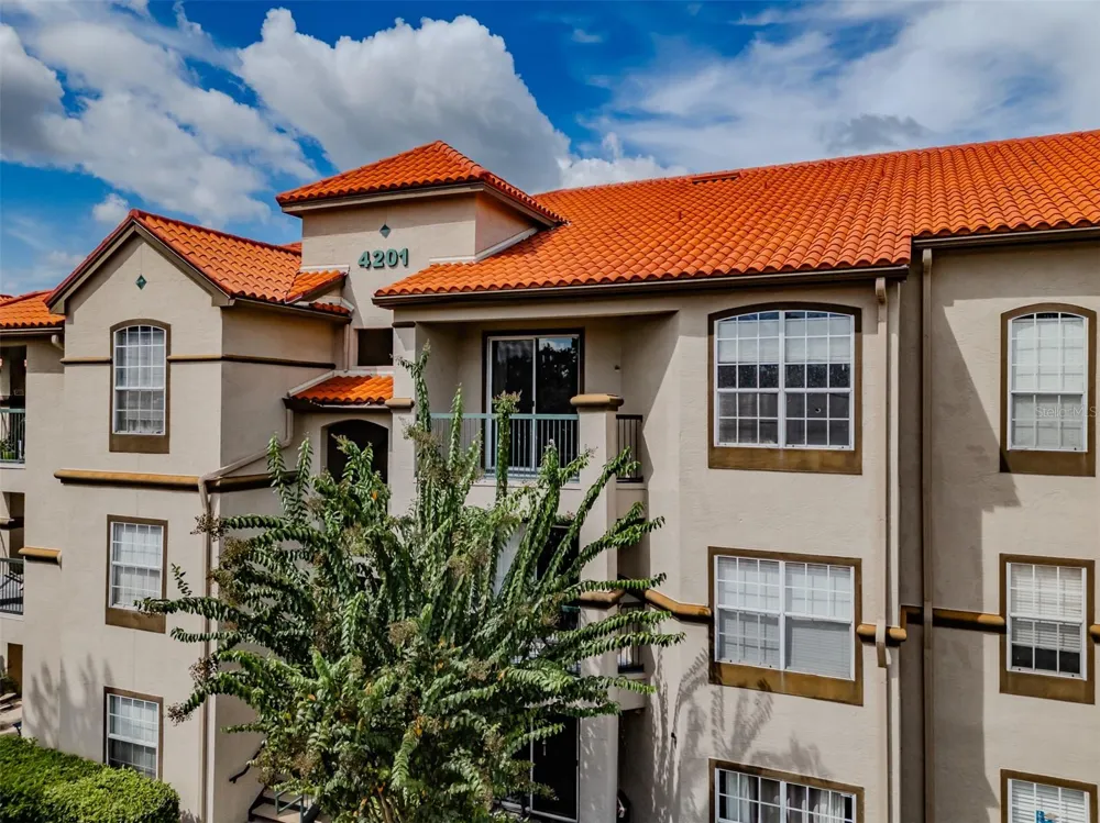 4201 WOODSTORKS WALK WAY #3302 Lutz, FL 33558
