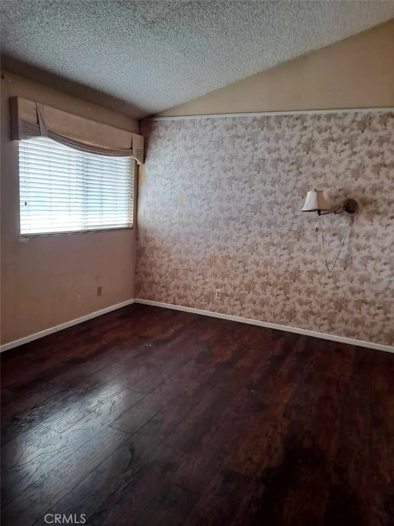 1047 E Huntington Drive #C Monrovia, CA 91016