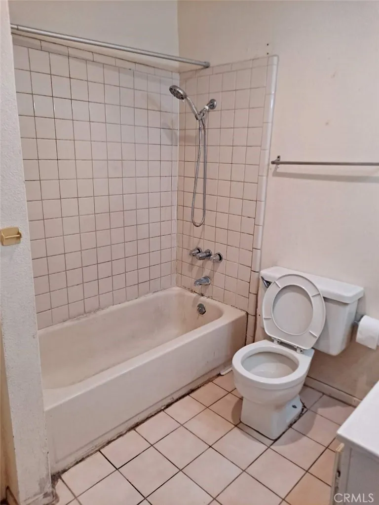 1047 E Huntington Drive #C Monrovia, CA 91016