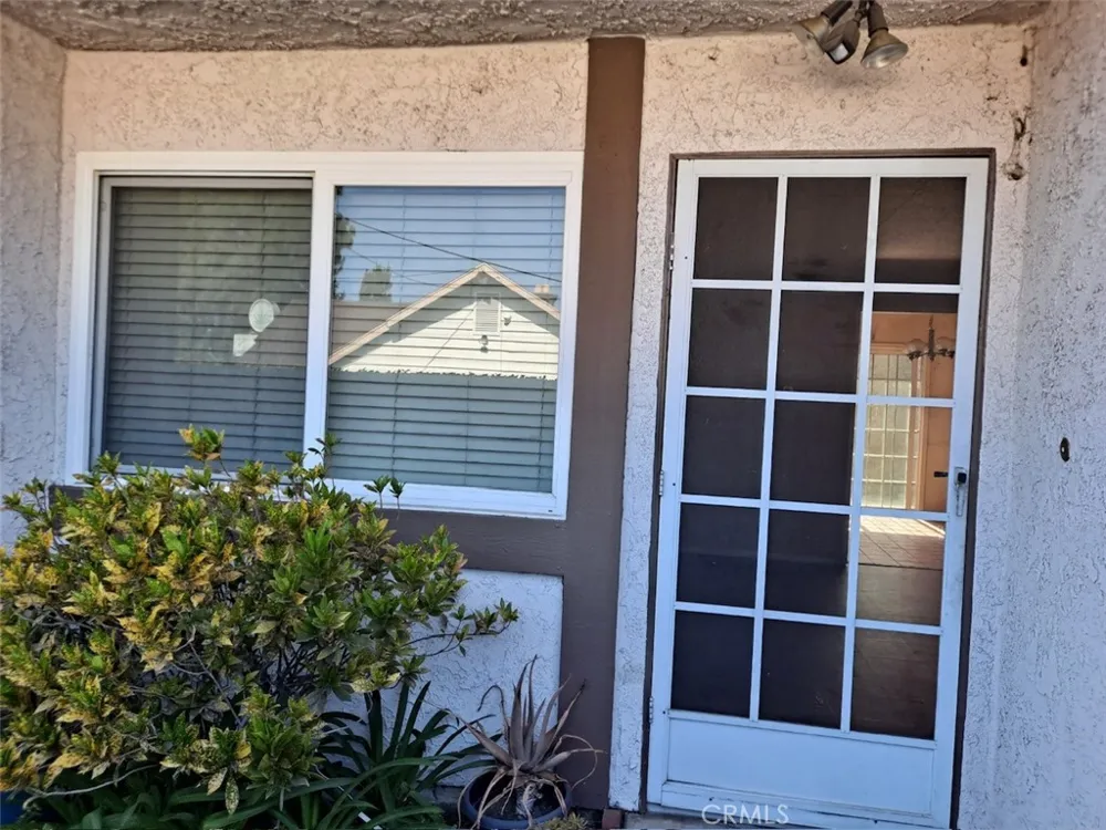 1047 E Huntington Drive #C Monrovia, CA 91016