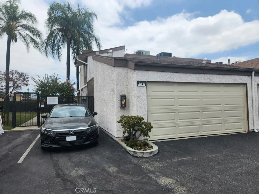 1047 E Huntington Drive #C Monrovia, CA 91016