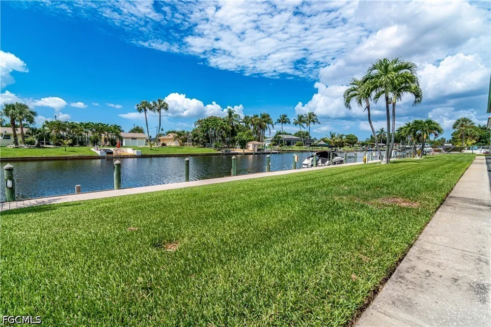 Vincennes Street #106 Cape Coral, FL 33904