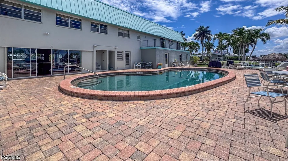 Vincennes Street #106 Cape Coral, FL 33904