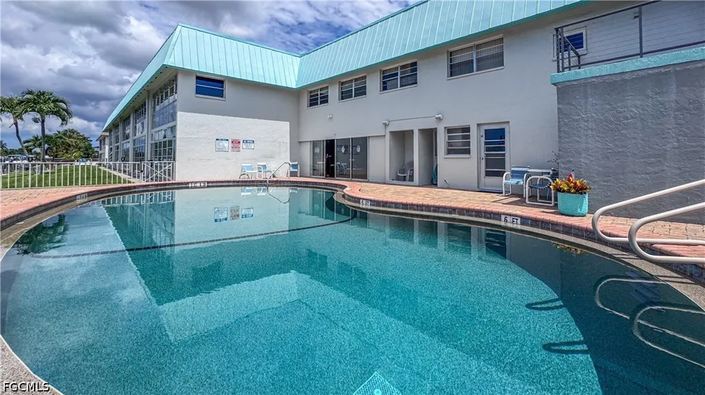 Vincennes Street #106 Cape Coral, FL 33904