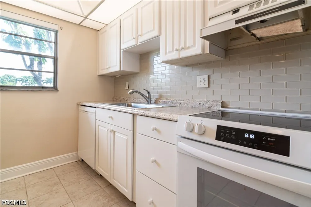 Vincennes Street #106 Cape Coral, FL 33904