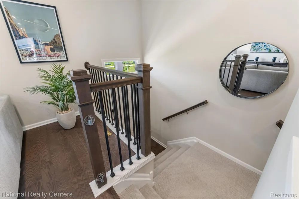 212 S Sydney Court Plymouth City, MI 48170