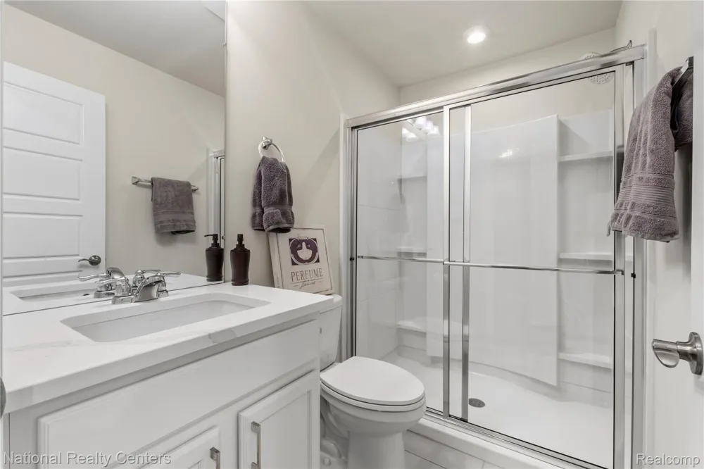 212 S Sydney Court Plymouth City, MI 48170