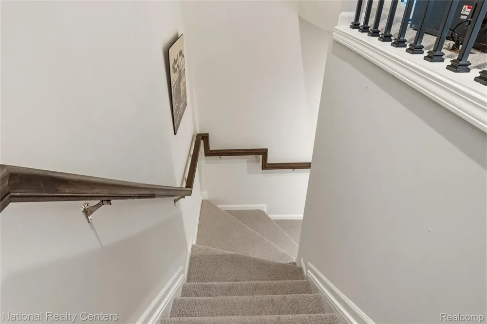 212 S Sydney Court Plymouth City, MI 48170