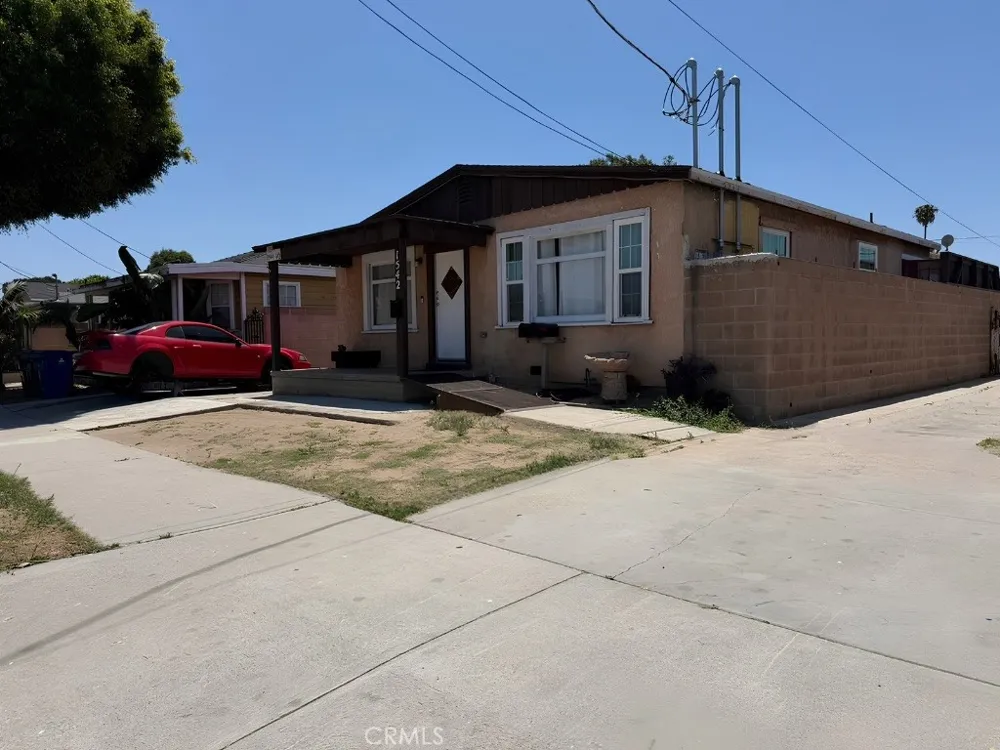 1542 W 223rd Los Angeles, CA 90501