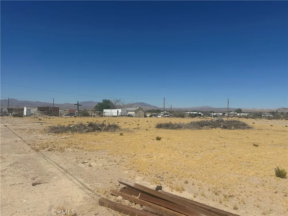 33812 Sunset Lucerne Valley, CA 92356