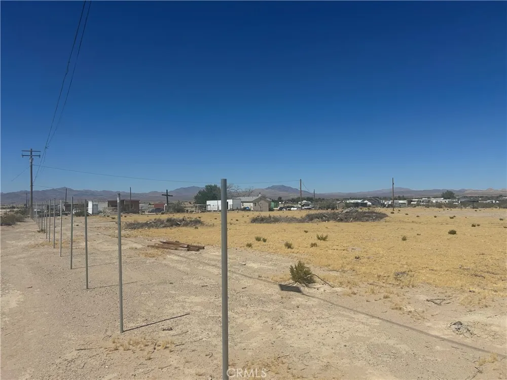 33812 Sunset Lucerne Valley, CA 92356