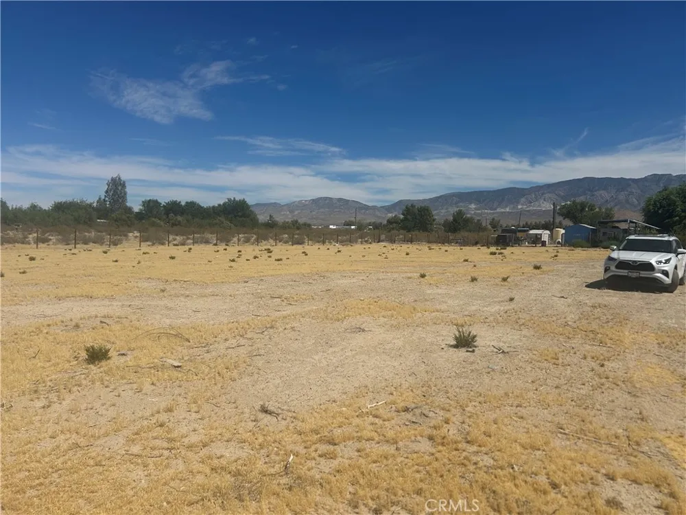 33812 Sunset Lucerne Valley, CA 92356