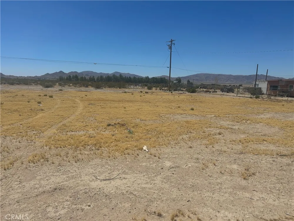 33812 Sunset Lucerne Valley, CA 92356
