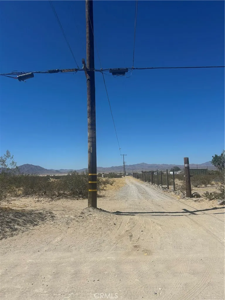 33812 Sunset Lucerne Valley, CA 92356